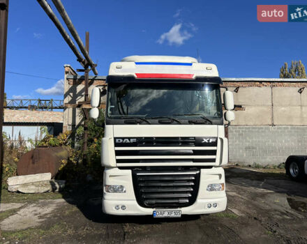 Белый Даф ХФ, объемом двигателя 12.9 л и пробегом 1000 тыс. км за 11800 $, фото 1 на Automoto.ua