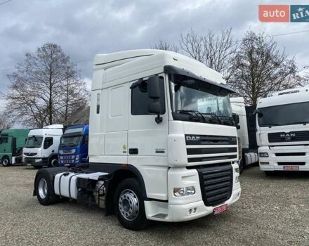 Белый Даф ХФ, объемом двигателя 12.9 л и пробегом 856 тыс. км за 15999 $, фото 16 на Automoto.ua