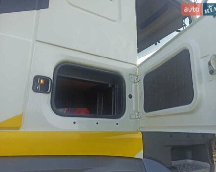 Белый Даф ХФ, объемом двигателя 12.9 л и пробегом 811 тыс. км за 21900 $, фото 13 на Automoto.ua
