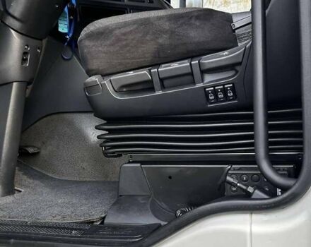 Белый Даф ХФ, объемом двигателя 12.9 л и пробегом 570 тыс. км за 25300 $, фото 1 на Automoto.ua