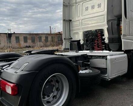 Белый Даф ХФ, объемом двигателя 12.9 л и пробегом 570 тыс. км за 25300 $, фото 4 на Automoto.ua