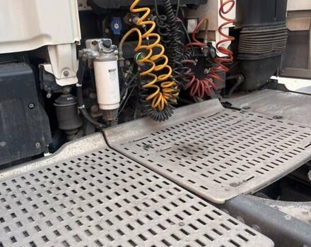 Белый Даф ХФ, объемом двигателя 12.9 л и пробегом 783 тыс. км за 21300 $, фото 6 на Automoto.ua