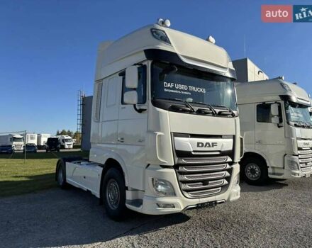 Белый Даф ХФ, объемом двигателя 12.9 л и пробегом 645 тыс. км за 40932 $, фото 1 на Automoto.ua