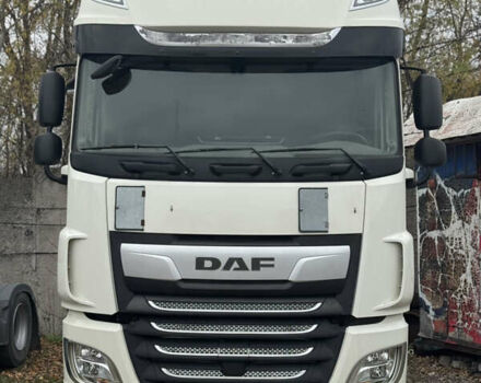 Белый Даф ХФ, объемом двигателя 12.9 л и пробегом 560 тыс. км за 32000 $, фото 2 на Automoto.ua