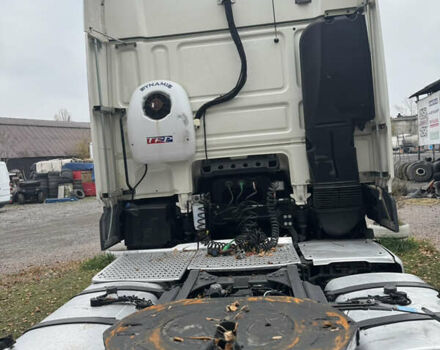 Белый Даф ХФ, объемом двигателя 12.9 л и пробегом 560 тыс. км за 32000 $, фото 40 на Automoto.ua