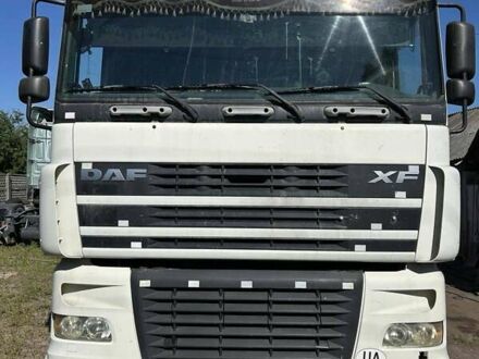 Даф XF 2005 у Чернігові на Automoto.ua Білий Даф XF, об'ємом двигуна 12.6 л та пробігом 1 тис. км за 18000 $, фото 1 на Automoto.ua