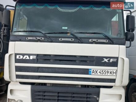 Белый Даф ХФ, объемом двигателя 12 л и пробегом 100 тыс. км за 12500 $, фото 1 на Automoto.ua