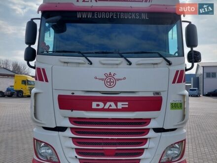 Белый Даф ХФ, объемом двигателя 12.9 л и пробегом 922 тыс. км за 20000 $, фото 1 на Automoto.ua