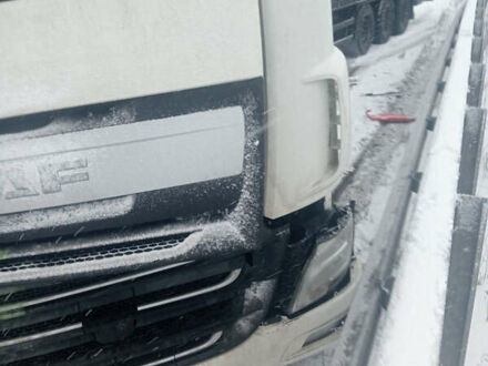 Белый Даф ХФ, объемом двигателя 12.9 л и пробегом 607 тыс. км за 10000 $, фото 1 на Automoto.ua