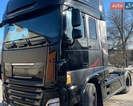 Черный Даф ХФ, объемом двигателя 12.9 л и пробегом 730 тыс. км за 23999 $, фото 1 на Automoto.ua