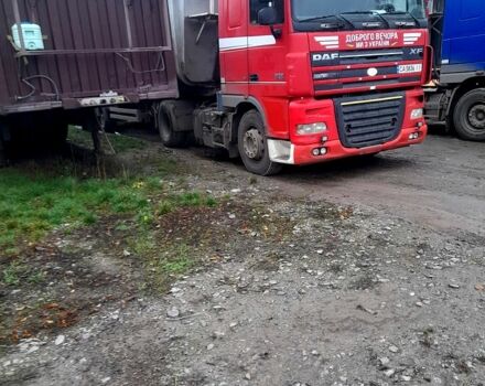 Красный Даф ХФ, объемом двигателя 12 л и пробегом 1000 тыс. км за 22000 $, фото 3 на Automoto.ua