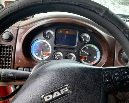 Красный Даф ХФ, объемом двигателя 12 л и пробегом 1000 тыс. км за 22000 $, фото 9 на Automoto.ua