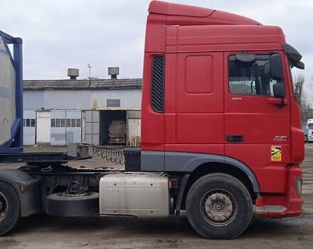 Даф ХФ 2016 в Днепре (Днепропетровске) на Automoto.ua Красный Даф ХФ, объемом двигателя 12.9 л и пробегом 870 тыс. км за 22999 $, фото 1 на Automoto.ua
