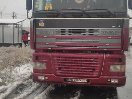 Даф ХФ 2000 в Первомайске на Automoto.ua Красный Даф ХФ, объемом двигателя 0 л и пробегом 525 тыс. км за 10000 $, фото 1 на Automoto.ua