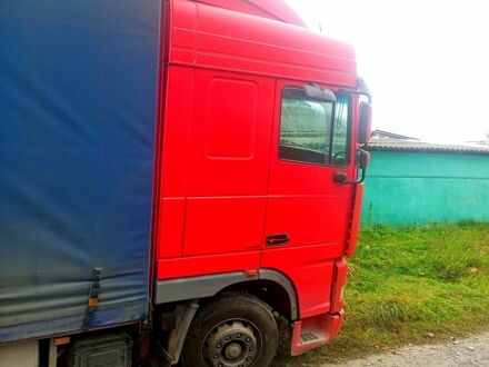 Даф XF 2001 у Вінниці на Automoto.ua Червоний Даф XF, об'ємом двигуна 12.5 л та пробігом 0 тис. км за 7500 $, фото 1 на Automoto.ua