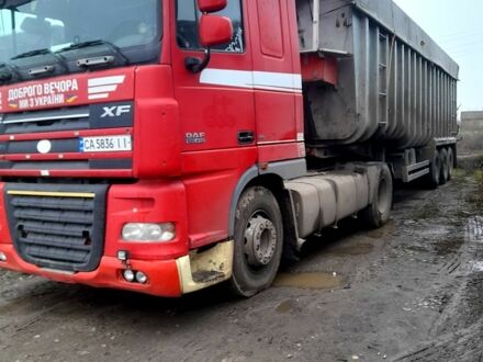 Красный Даф ХФ, объемом двигателя 12 л и пробегом 1000 тыс. км за 22000 $, фото 1 на Automoto.ua