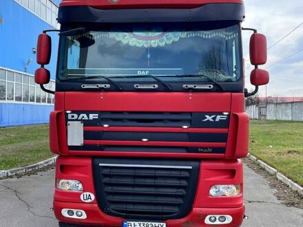 Даф XF 2009 у Кременчуге на Automoto.ua Червоний Даф XF, об'ємом двигуна 0.13 л та пробігом 0 тис. км за 21200 $, фото 1 на Automoto.ua
