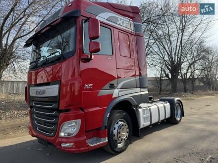 Даф XF 2016 у Черкасах на Automoto.ua Червоний Даф XF, об'ємом двигуна 12.9 л та пробігом 670 тис. км за 23900 $, фото 1 на Automoto.ua