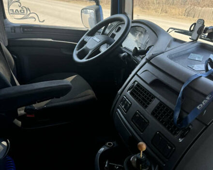 Синий Даф ХФ, объемом двигателя 12.8 л и пробегом 880 тыс. км за 35500 $, фото 8 на Automoto.ua
