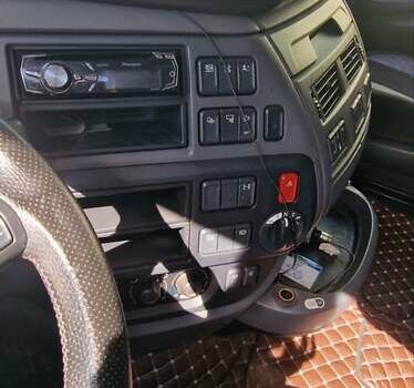 Синій Даф XF, об'ємом двигуна 12.9 л та пробігом 747 тис. км за 28600 $, фото 25 на Automoto.ua