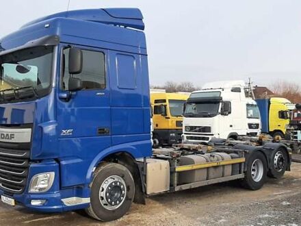 Даф XF 2017 у Чернівцях на Automoto.ua Синій Даф XF, об'ємом двигуна 12.9 л та пробігом 642 тис. км за 49950 $, фото 1 на Automoto.ua