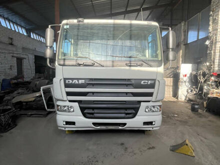 Даф CF 75 2008 в Черкассах на Automoto.ua Белый Даф CF 75, объемом двигателя 9.2 л и пробегом 450 тыс. км за 10000 $, фото 1 на Automoto.ua