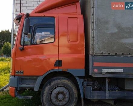 Красный Даф CF 75, объемом двигателя 9.2 л и пробегом 745 тыс. км за 7700 $, фото 1 на Automoto.ua