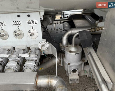 Даф CF 85 2012 у Полтаві на Automoto.ua Білий Даф CF 85, об'ємом двигуна 12 л та пробігом 339 тис. км за 74900 $, фото 8 на Automoto.ua