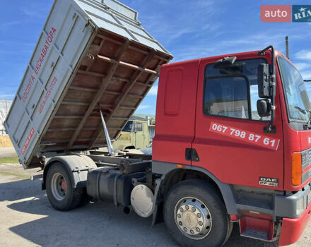 Красный Даф CF 85, объемом двигателя 12.6 л и пробегом 727 тыс. км за 13000 $, фото 5 на Automoto.ua