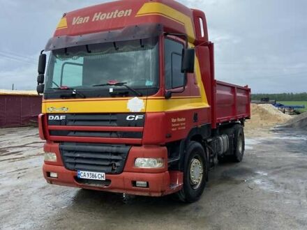 Даф CF 85 2002 у Умани на Automoto.ua Червоний Даф CF 85, об'ємом двигуна 12 л та пробігом 1 тис. км за 22500 $, фото 1 на Automoto.ua