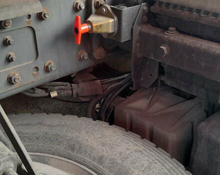 Даф CF 85, объемом двигателя 0 л и пробегом 800 тыс. км за 13000 $, фото 4 на Automoto.ua