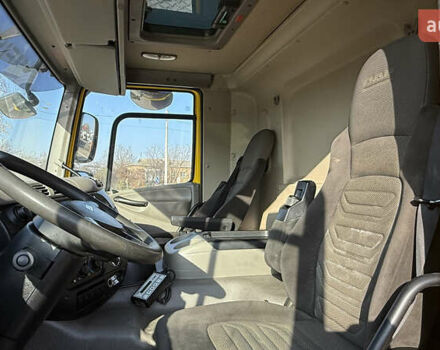 Желтый Даф CF 85, объемом двигателя 12.9 л и пробегом 280 тыс. км за 39027 $, фото 7 на Automoto.ua