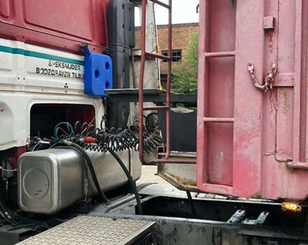 Красный Даф TE 47XS, объемом двигателя 12.58 л и пробегом 290 тыс. км за 6500 $, фото 3 на Automoto.ua