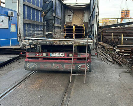 Белый Даф XF 105, объемом двигателя 12.9 л и пробегом 9 тыс. км за 11000 $, фото 5 на Automoto.ua