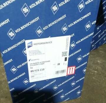 Білий Даф XF 105, об'ємом двигуна 12.9 л та пробігом 1 тис. км за 10000 $, фото 46 на Automoto.ua