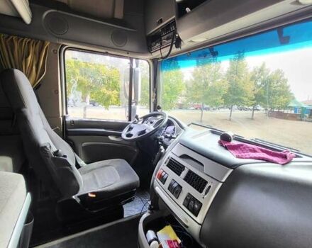 Белый Даф XF 105, объемом двигателя 12.9 л и пробегом 745 тыс. км за 25000 $, фото 26 на Automoto.ua