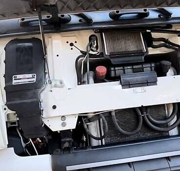 Белый Даф XF 105, объемом двигателя 12.9 л и пробегом 745 тыс. км за 25000 $, фото 6 на Automoto.ua