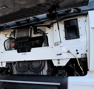 Белый Даф XF 105, объемом двигателя 12.9 л и пробегом 745 тыс. км за 25000 $, фото 5 на Automoto.ua