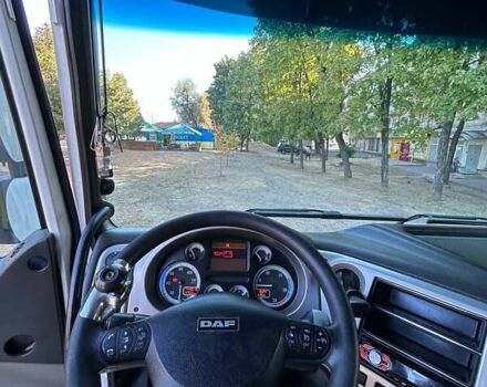 Белый Даф XF 105, объемом двигателя 12.9 л и пробегом 745 тыс. км за 25000 $, фото 23 на Automoto.ua