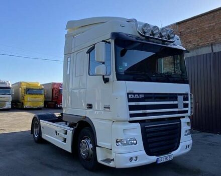 Белый Даф XF 105, объемом двигателя 12.9 л и пробегом 767 тыс. км за 16000 $, фото 2 на Automoto.ua