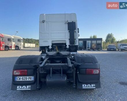 Белый Даф XF 105, объемом двигателя 12.9 л и пробегом 692 тыс. км за 25085 $, фото 2 на Automoto.ua