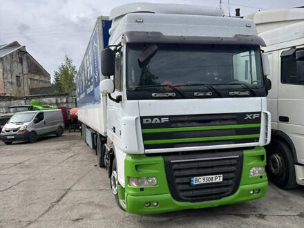 Белый Даф XF 105, объемом двигателя 12.9 л и пробегом 300 тыс. км за 15500 $, фото 1 на Automoto.ua