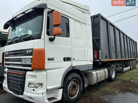 Даф XF 105 2011 у Новомосковске на Automoto.ua Білий Даф XF 105, об'ємом двигуна 12.9 л та пробігом 880 тис. км за 16200 $, фото 1 на Automoto.ua