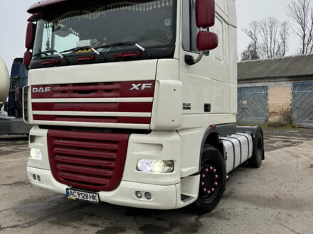 Білий Даф XF 105, об'ємом двигуна 12.9 л та пробігом 130 тис. км за 19500 $, фото 1 на Automoto.ua