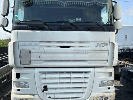 Білий Даф XF 105, об'ємом двигуна 12.9 л та пробігом 912 тис. км за 12500 $, фото 1 на Automoto.ua