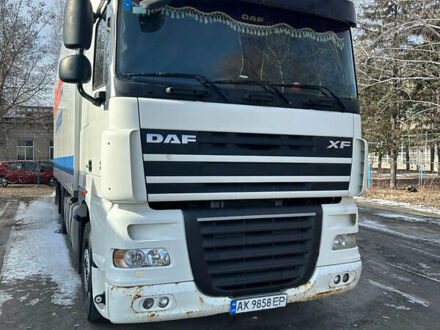 Белый Даф XF 105, объемом двигателя 0 л и пробегом 990 тыс. км за 52000 $, фото 1 на Automoto.ua