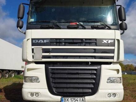 Даф XF 105 2012 в Хмельницком на Automoto.ua Белый Даф XF 105, объемом двигателя 12.9 л и пробегом 1 тыс. км за 12900 $, фото 1 на Automoto.ua