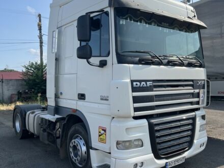 Білий Даф XF 105, об'ємом двигуна 12.9 л та пробігом 999 тис. км за 10700 $, фото 1 на Automoto.ua