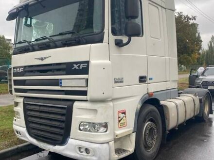Даф XF 105 2013 в Киеве на Automoto.ua Белый Даф XF 105, объемом двигателя 12.9 л и пробегом 899 тыс. км за 13000 $, фото 1 на Automoto.ua