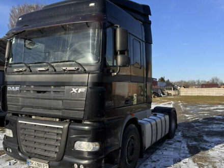 Даф XF 105 2010 у Здолбунове на Automoto.ua Чорний Даф XF 105, об'ємом двигуна 12.9 л та пробігом 986 тис. км за 14700 $, фото 1 на Automoto.ua